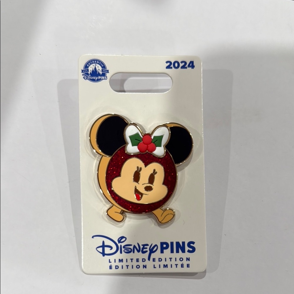 Disney Pins Limited Edition Minnie Mouse Pin